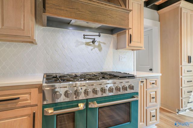 2401 Old Creek Trail SE, Decatur, AL 35603