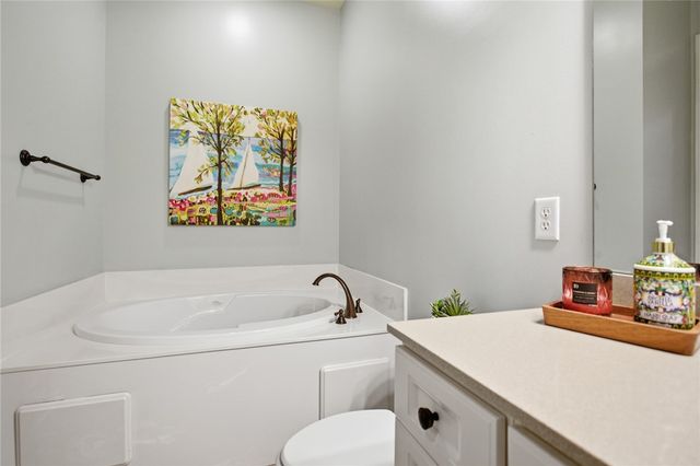 578 Sunset Point Drive, West Union, SC 29696