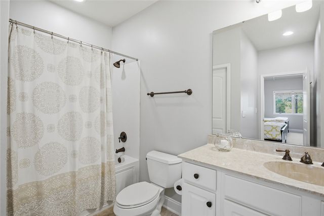 578 Sunset Point Drive, West Union, SC 29696