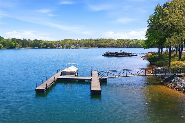 578 Sunset Point Drive, West Union, SC 29696