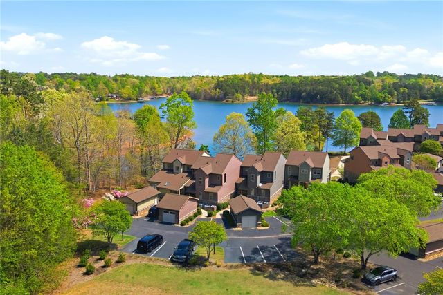 578 Sunset Point Drive, West Union, SC 29696
