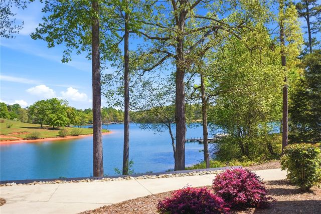 578 Sunset Point Drive, West Union, SC 29696