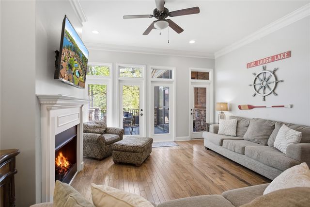 578 Sunset Point Drive, West Union, SC 29696