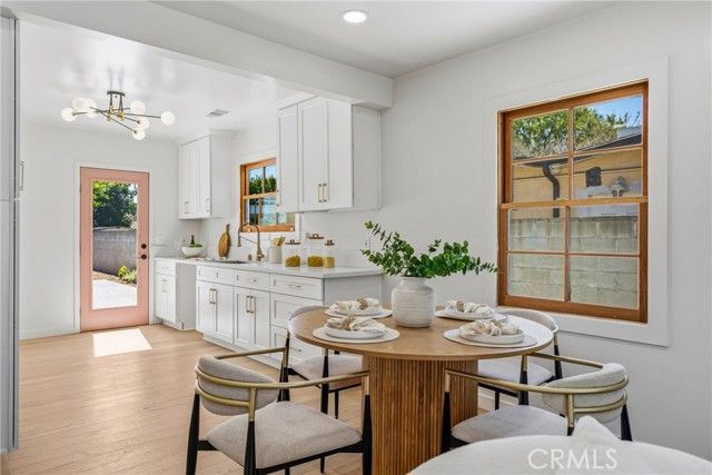 14138 Archwood, Van Nuys (los Angeles), CA 91405