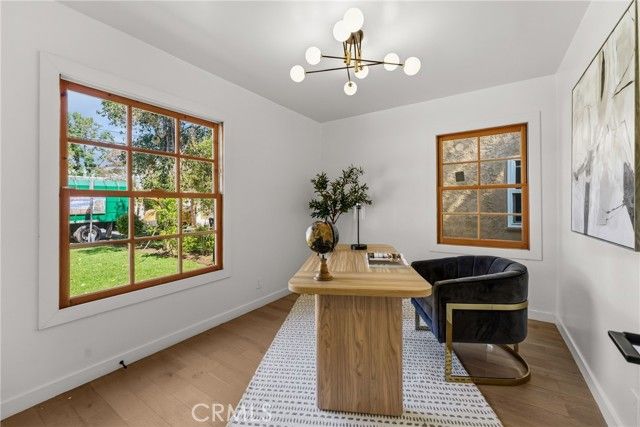 14138 Archwood, Van Nuys (los Angeles), CA 91405