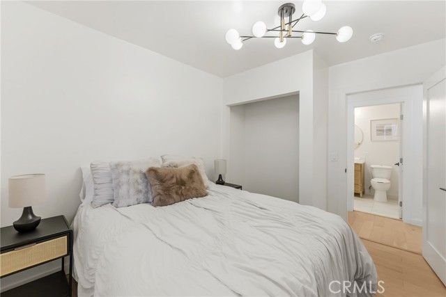 14138 Archwood, Van Nuys (los Angeles), CA 91405