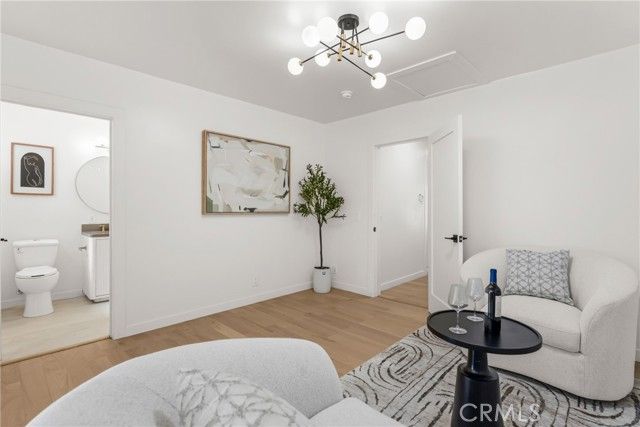 14138 Archwood, Van Nuys (los Angeles), CA 91405