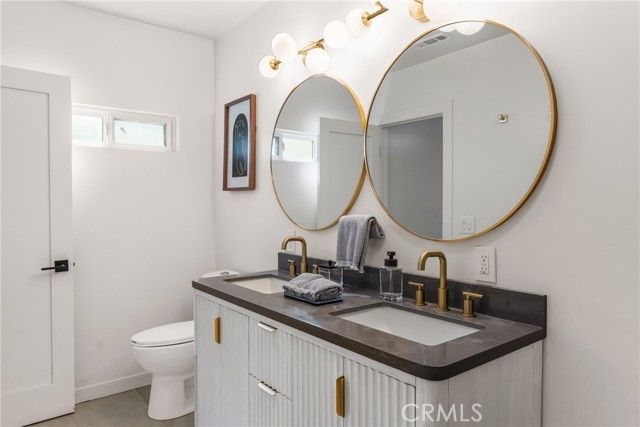 14138 Archwood, Van Nuys (los Angeles), CA 91405