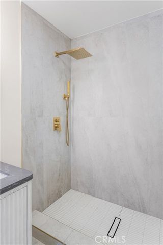 14138 Archwood, Van Nuys (los Angeles), CA 91405