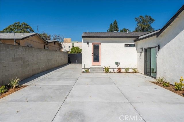 14138 Archwood, Van Nuys (los Angeles), CA 91405