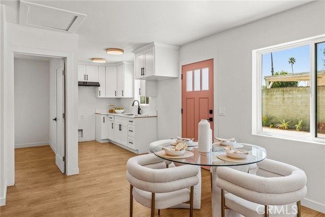 14138 Archwood, Van Nuys (los Angeles), CA 91405