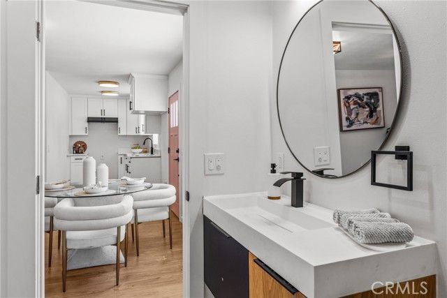 14138 Archwood, Van Nuys (los Angeles), CA 91405