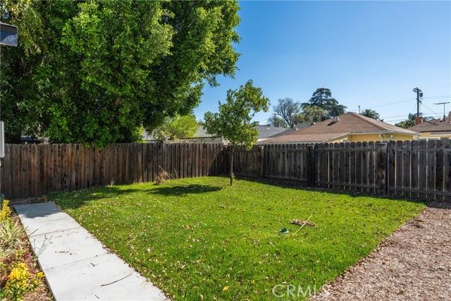 14138 Archwood, Van Nuys (los Angeles), CA 91405