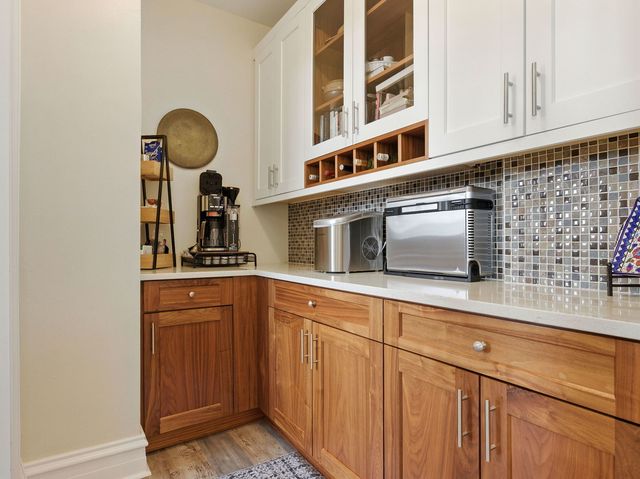 5832 S Stony Island Avenue 12B, Chicago, IL 60637