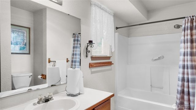 9612 Vantage Terrace Court SE, Olympia, WA 98513