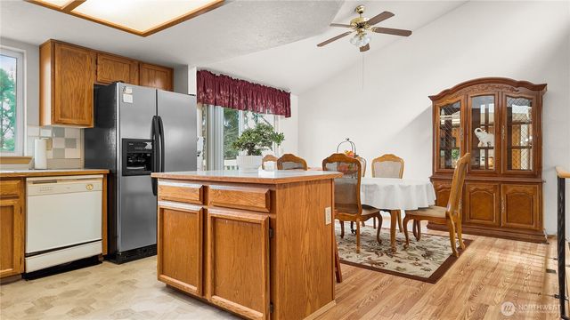 9612 Vantage Terrace Court SE, Olympia, WA 98513