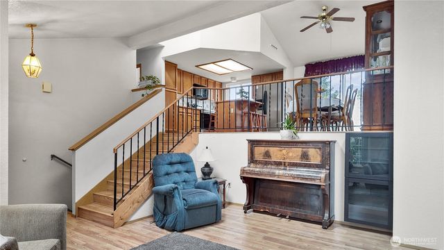 9612 Vantage Terrace Court SE, Olympia, WA 98513