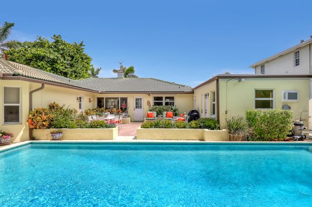 219 Claremont Lane, Palm Beach Shores, FL 33404