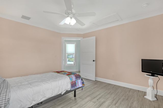 219 Claremont Lane, Palm Beach Shores, FL 33404