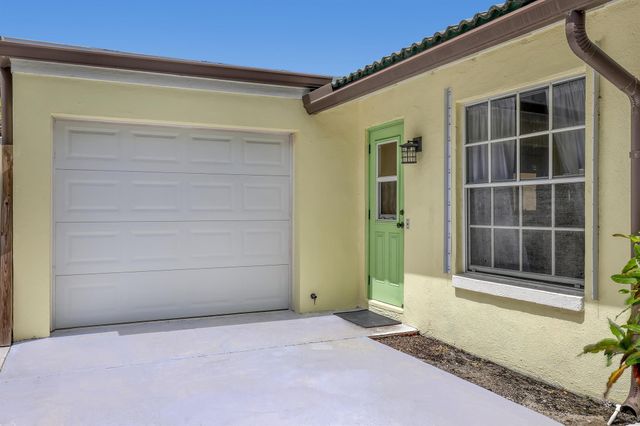 219 Claremont Lane, Palm Beach Shores, FL 33404