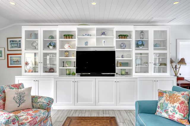 219 Claremont Lane, Palm Beach Shores, FL 33404