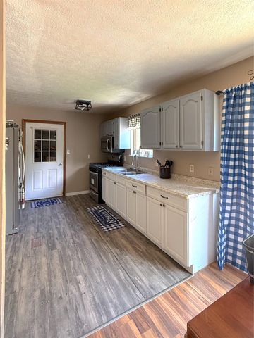 400 Paradise Lane, Huntington, WV 25704