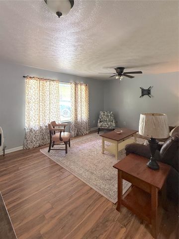 400 Paradise Lane, Huntington, WV 25704