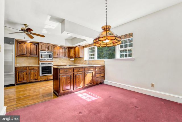 727 RIGHTERS MILL RD, Penn Valley, PA 19072