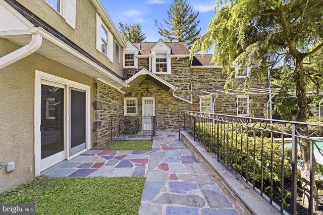 727 RIGHTERS MILL RD, Penn Valley, PA 19072