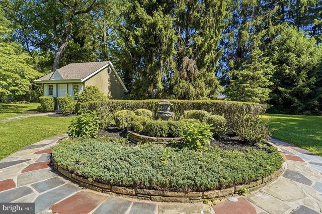 727 RIGHTERS MILL RD, Penn Valley, PA 19072