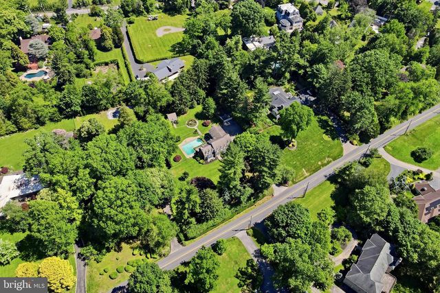 727 RIGHTERS MILL RD, Penn Valley, PA 19072