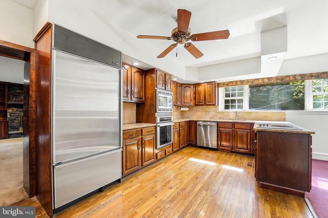 727 RIGHTERS MILL RD, Penn Valley, PA 19072