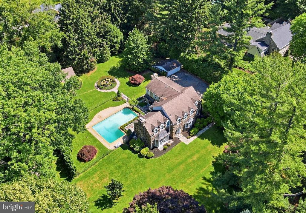 727 RIGHTERS MILL RD, Penn Valley, PA 19072