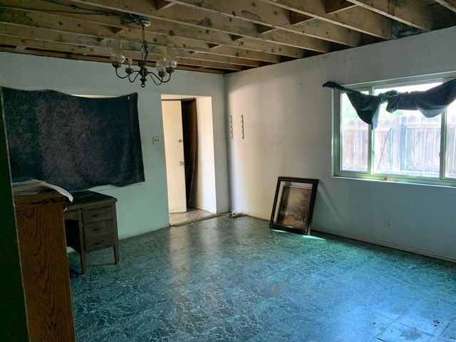 1705 Utah Street NE, Albuquerque, NM 87110