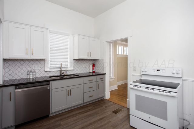 1906 S TYLER Street, Amarillo, TX 79109