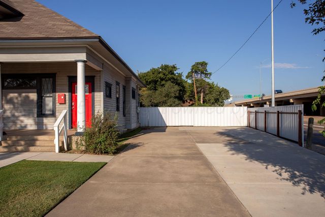 1906 S TYLER Street, Amarillo, TX 79109