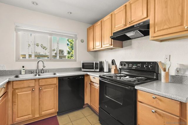 403 Emerald Ave APT 8, El Cajon, CA 92020