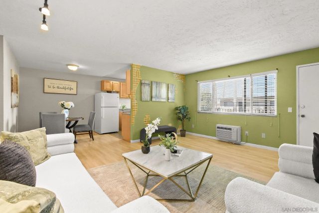 403 Emerald Ave APT 8, El Cajon, CA 92020