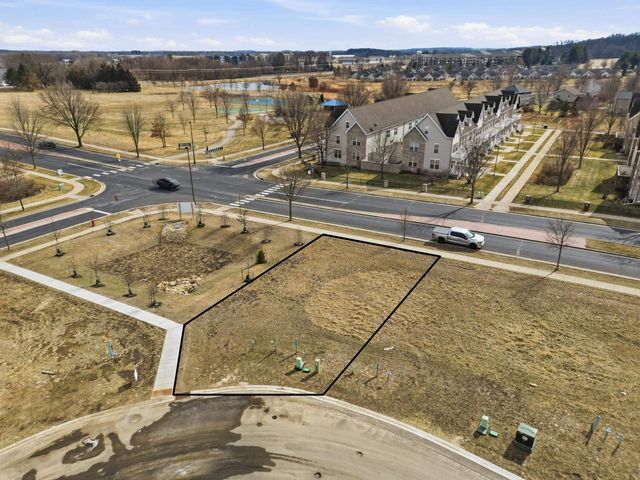 5210 Cheryl Parkway, Fitchburg, WI 53711
