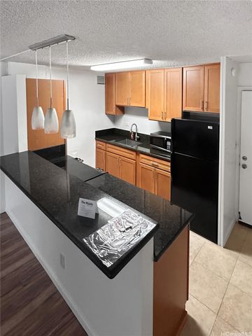 411 Kaiolu Street 203, Honolulu, HI 96815