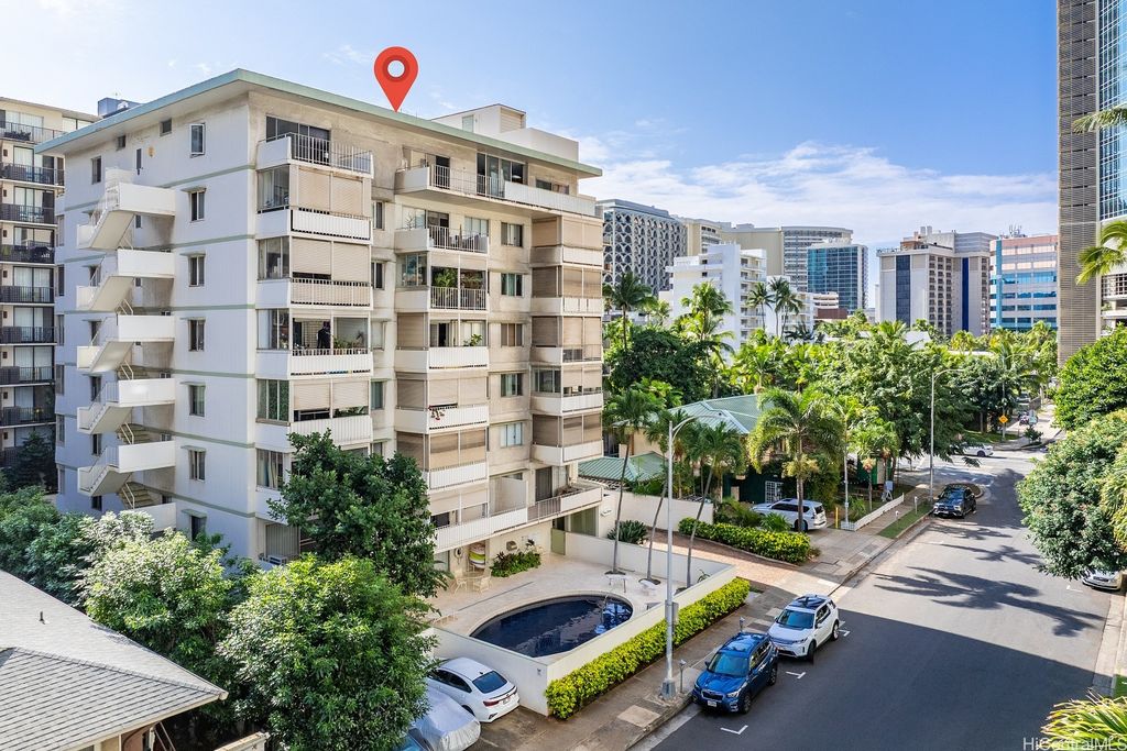 411 Kaiolu Street 203, Honolulu, HI 96815