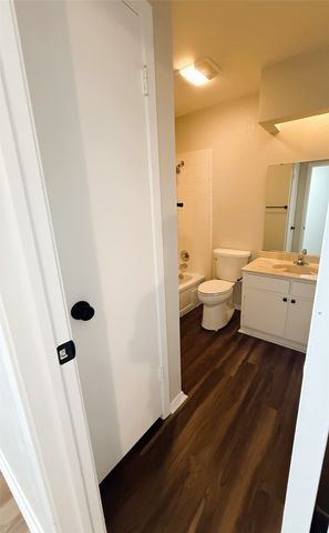 841 Annapolis Drive, Fort Worth, TX 76108