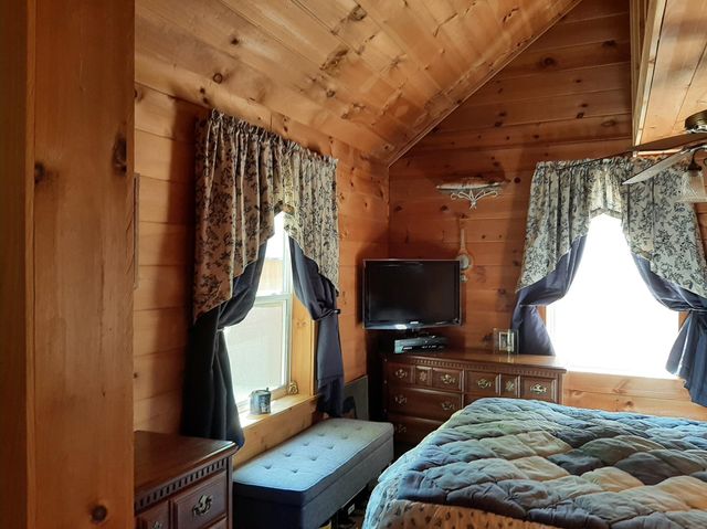 14 Easy Avenue, Albany, NH 03818