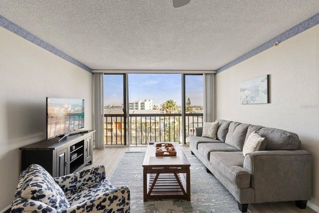 255 DOLPHIN POINT 513, Clearwater Beach, FL 33767