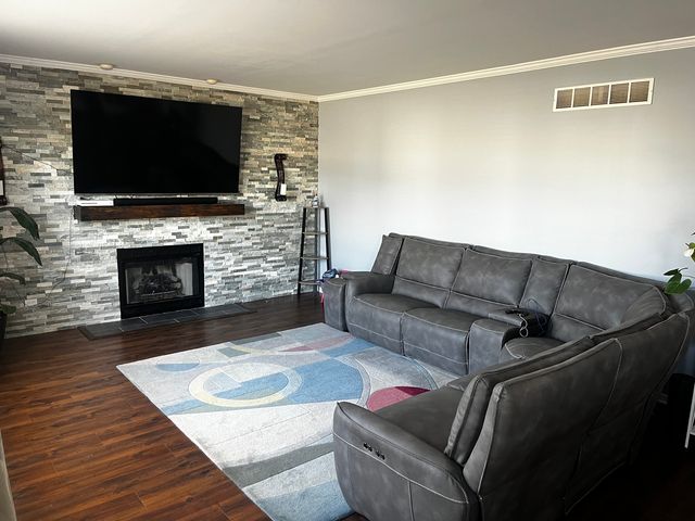 1918 Windstone Drive, Plainfield, IL 60586