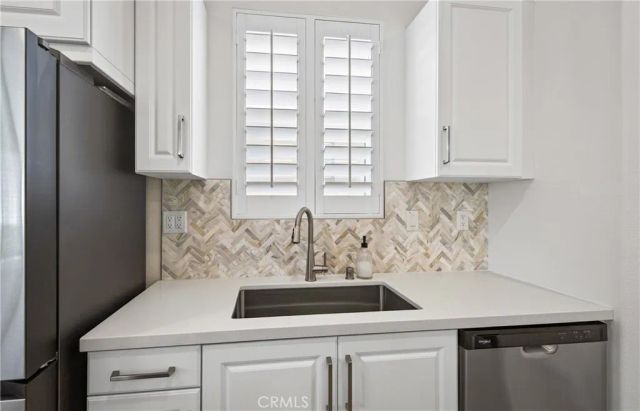 7691 Messina Heights, Highland, CA 92346