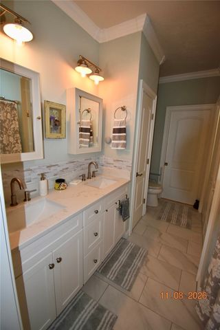 107 Old River Road 86, Lincoln, RI 02865