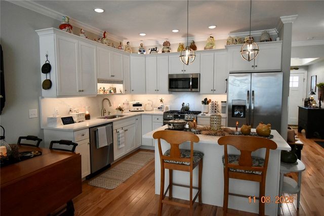 107 Old River Road 86, Lincoln, RI 02865