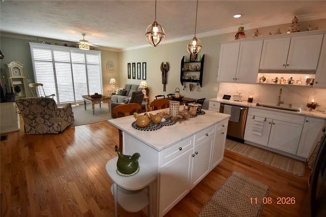 107 Old River Road 86, Lincoln, RI 02865