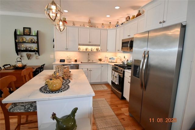 107 Old River Road 86, Lincoln, RI 02865